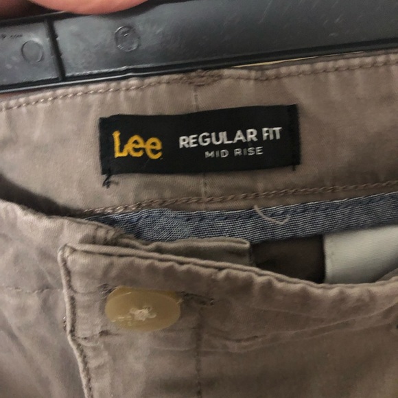 Lee mid rise shorts - Picture 3 of 4